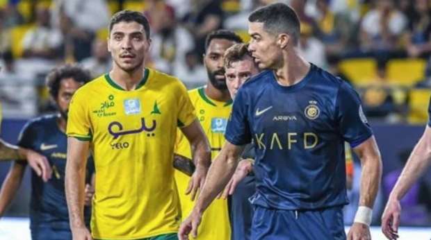 هل اللاعب محمد شريف سيقود مباراة اليوم؟ موعد وتشكيل مباراة الخليج والخلود