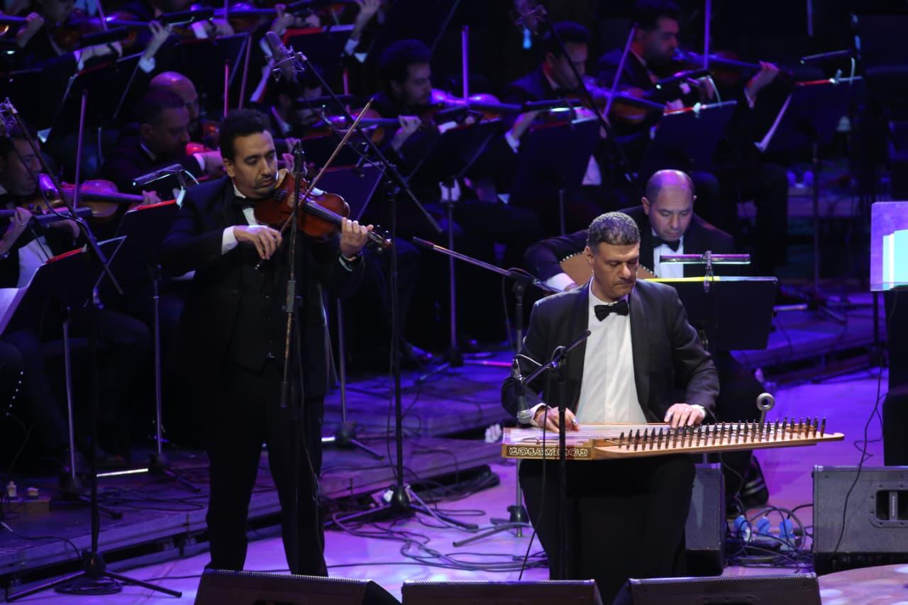 جمهور الأوبرا بين الشجن والرومانسية فى ذكرى حليم (4)