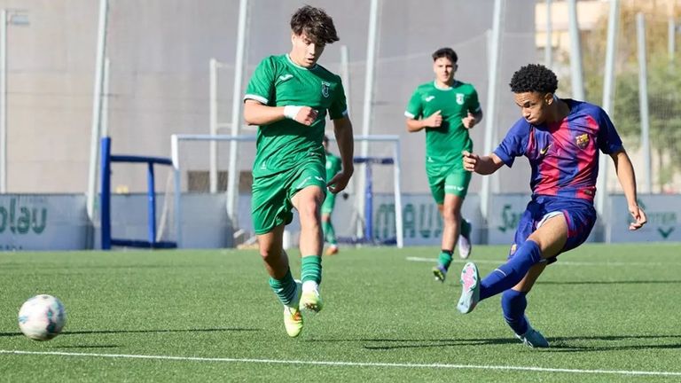 البرازيلي رافينيا نجم برشلونة